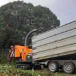 peters bomenservice, beek zuid limburg, snoei kap en zaagwerk, onderhoud bomen, houthakselaar op rupsonderstel, De Jensen A530 XL